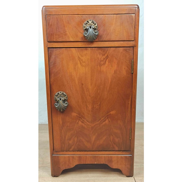Vintage Bedside Cabinet in Walnut by B&E Furniture, 1960 For Sale - Image 9 of 17