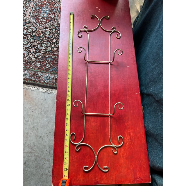 1970s Skinny Metal Wired Vintage Wall Hanging Plate Holder For Sale - Image 5 of 7