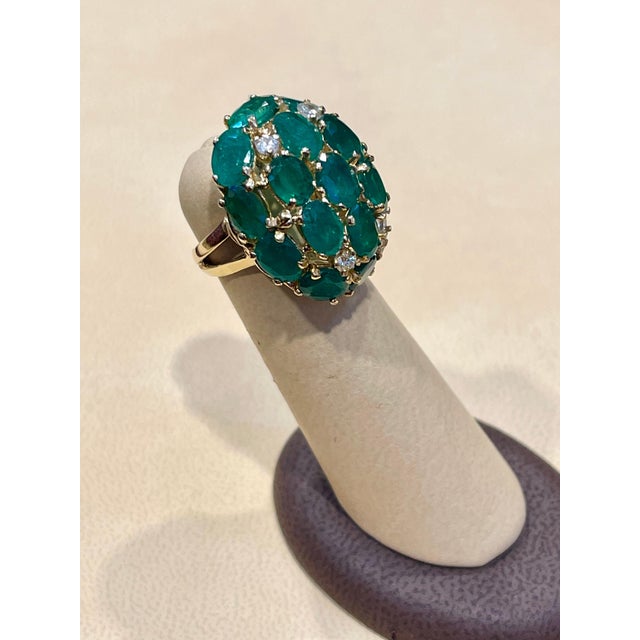 12.5 Ct Natural Brazilian Emerald & Dimond Dome Shape Cocktail Ring 14 Kt Y Gold For Sale In New York - Image 6 of 18