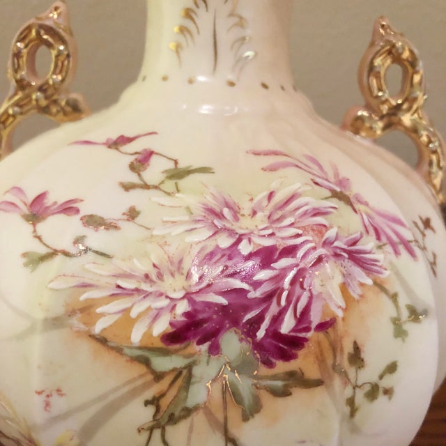 This antique Robert Hanke Austrian hand painted vase is in excellent condition as pictured with no chips or cracks....