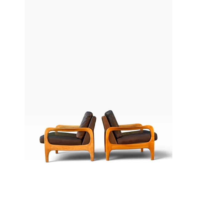 Pair of Danish Modern Leather Lounge Chairs | Sculpted Maple Frames | Brown Leather With Tufted Backs | C. 1960s For Sale - Image 6 of 18
