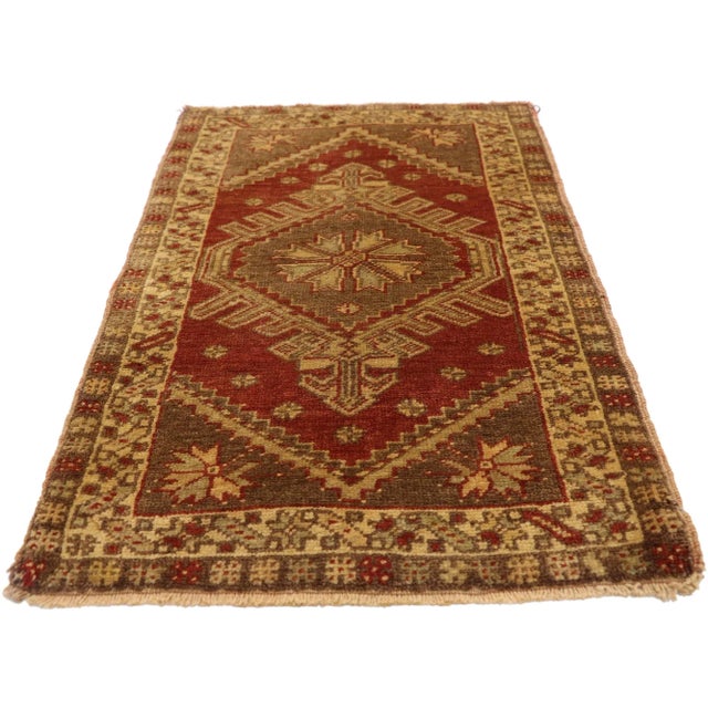 Modern Mid 20th Century Vintage Turkish Yastik Rug - 01'06 X 02'11 For Sale - Image 3 of 6