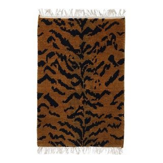 Hand-Knotted Striped Tiger Pattern Bengal Rug in Chestnut Brow - 5 X 7 For Sale