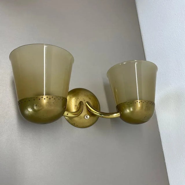 Yellow Minimalist Brass and Glass Theatre Wall Light in the style of Stilnovo, Italy, 1920s For Sale - Image 8 of 18