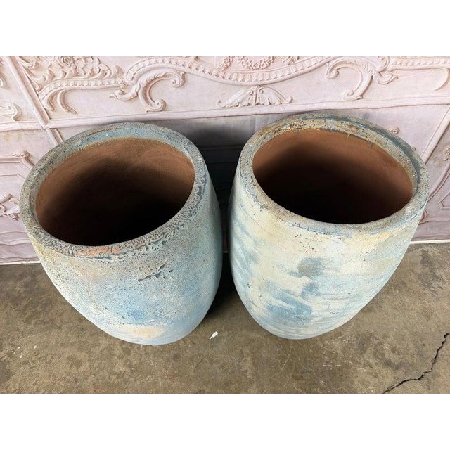 Contemporary Pair of Large Atelier Vierkant Style Planters - Ocean Blue Patina Barrel Pots For Sale - Image 3 of 12