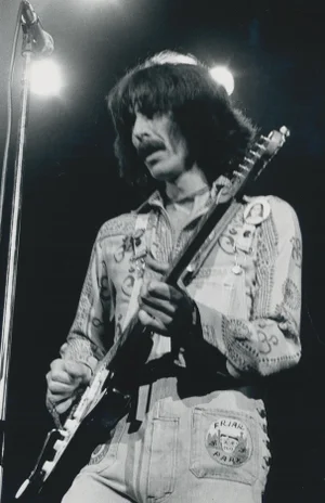 Henry Grossman, George Harrison on Stage, Black and White Photograph, 25,5 X 20,6 Cm 1970