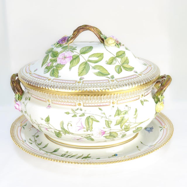 A fine, large Flora Danica porcelain tureen and underplate. By Royal Copenhagen. Pattern nos. 3560 (tureen) & 3561...