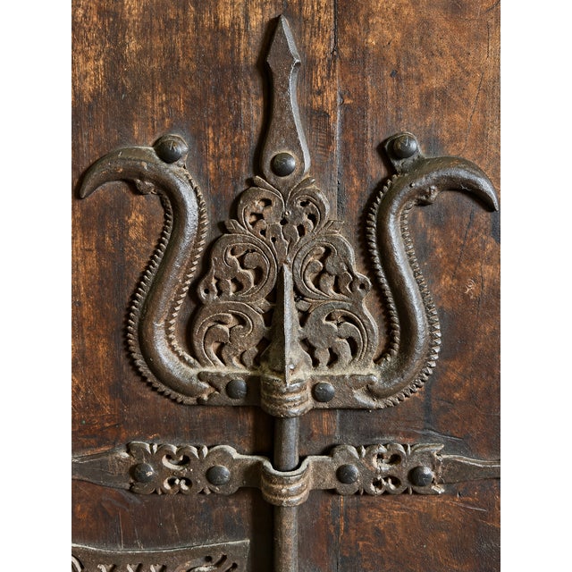 17th Century Spanish Baroque Wrought Iron Architectural Lock on Timber Panel For Sale - Image 11 of 18