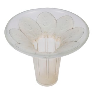Opalescent Violets Vase by René Lalique, 1921 For Sale