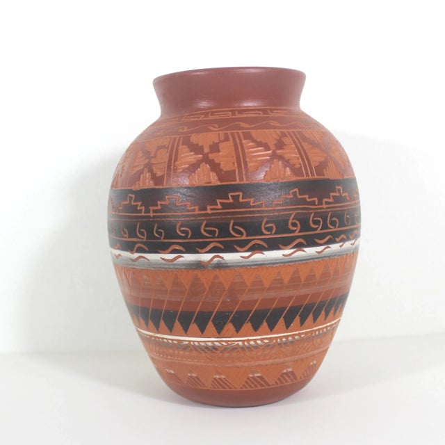 Native American Vintage Signed Marked Navajo Bear Clay Vase Hand Painted Etched For Sale - Image 3 of 8