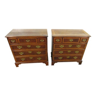 Henredon Aston Court Mahogany Pair of Night Stands For Sale
