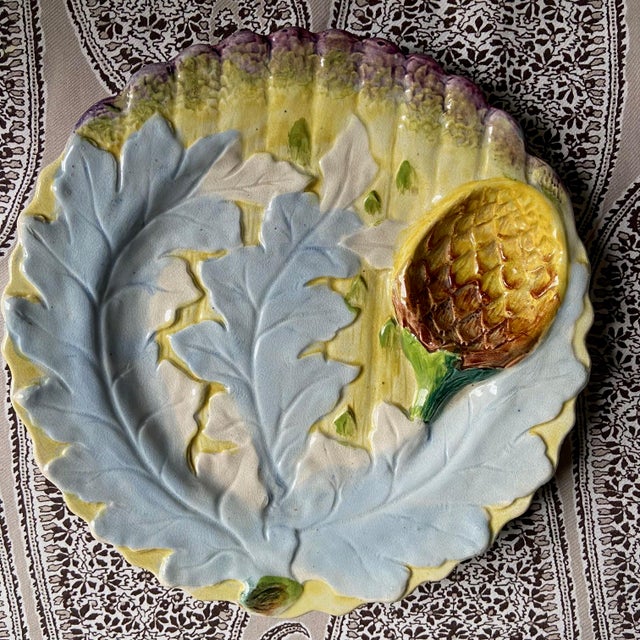 Belgian Majolica Mold 83 Artichoke and Thistle Plate, 1880 For Sale - Image 5 of 8