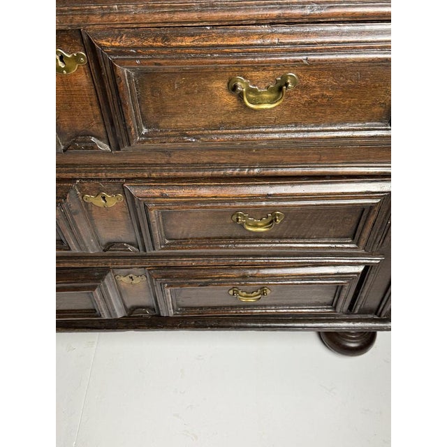 English Chest of Drawers in Oak, 1600s For Sale - Image 12 of 18