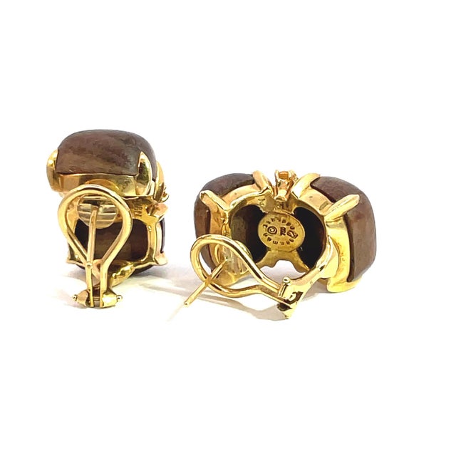 1980s Pair of Rare Seaman Schepps 18k Yellow Gold, Wood Block & Citrine Ear Clips For Sale - Image 4 of 10