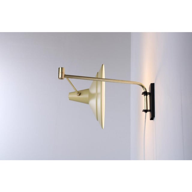 Light Yellow Brass Paperclip Wall Lamp by J. J. M. Hoogervorst for Anvia, 1950s For Sale - Image 10 of 13