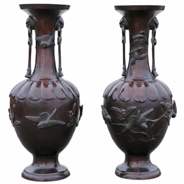 Large Japanese Bronze Vases, 19th Century, Set of 2 For Sale - Image 9 of 9