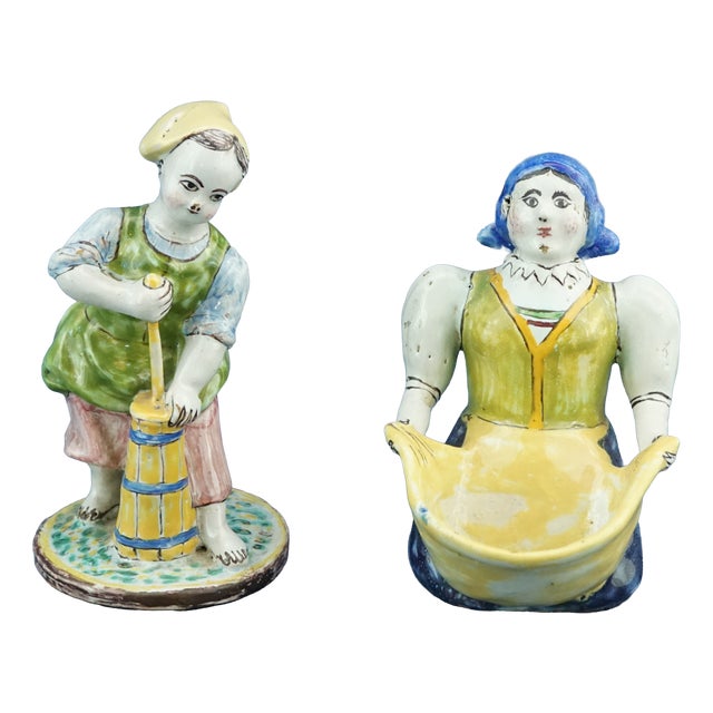 19th Century Hungarian Anabaptist Majolica Ceramic Peasant Women from Stomfa Haban, Set of 2 For Sale