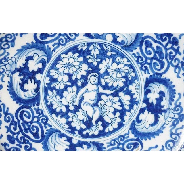 DETAILS Stilt marks to reverse. MAKER Pieter Gerritsz Kam (1700-5) or Maria Kam-van der Kloot (1705-16) | De Drie...