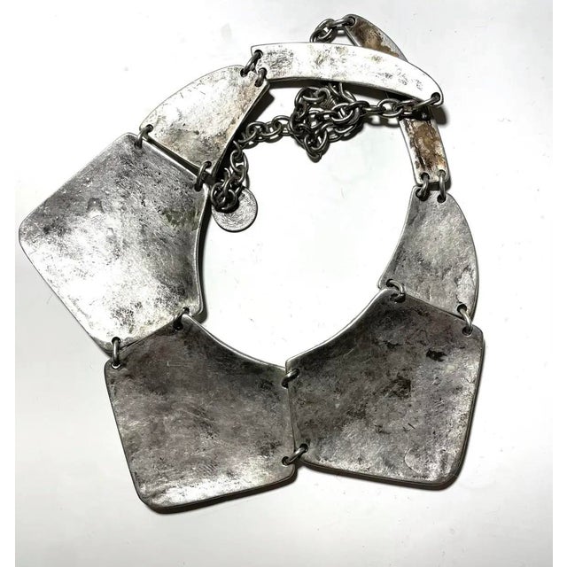 Tribal 1980s Vintage Ottoman Revival Hammered Silver-Tone Statement Collar Necklace For Sale - Image 3 of 4