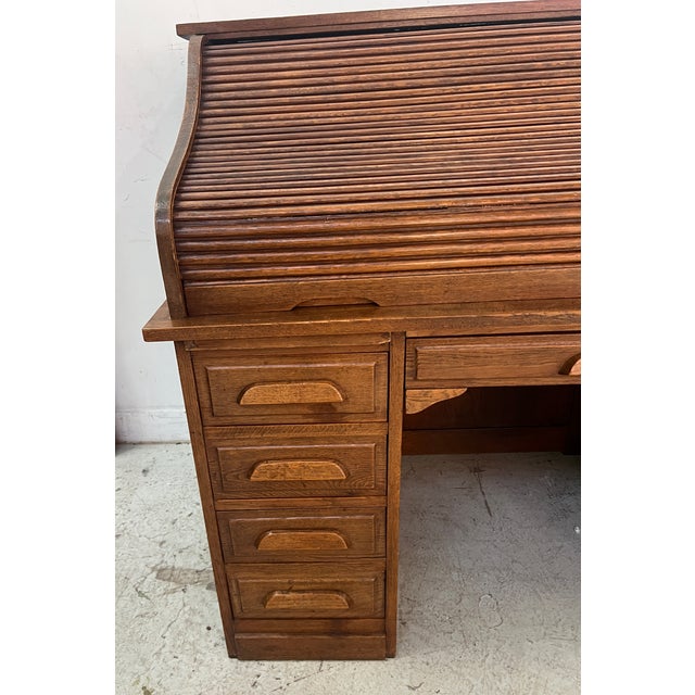American Desk in Oak, 1930 For Sale - Image 6 of 18