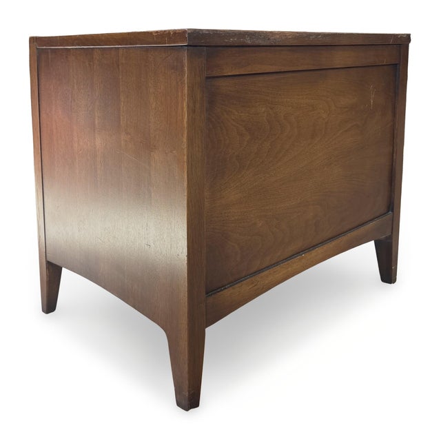 Pair of Mid 20th Century Modern Walnut Kent Coffey Perspecta Nightstands, Attributed For Sale - Image 10 of 14