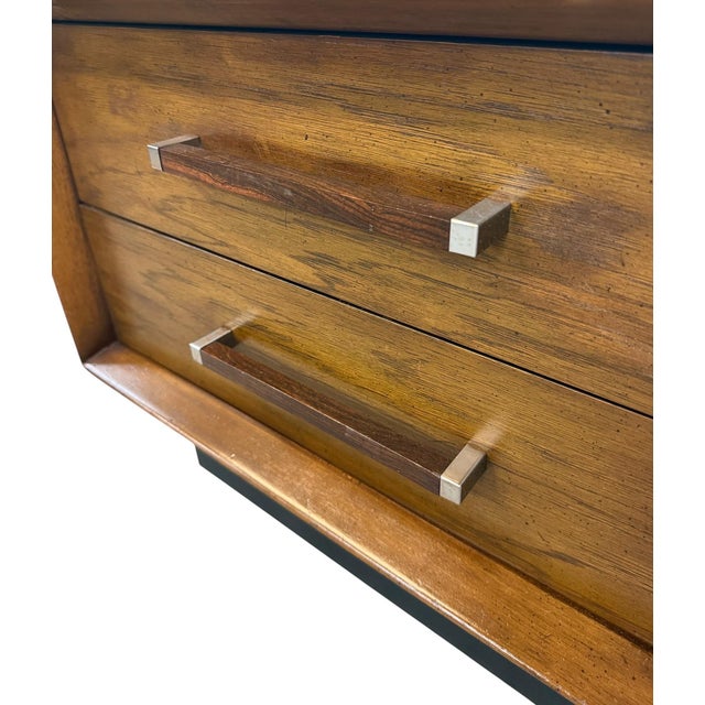 Mid-Century Modern Lane Walnut & Rosewood Nightstands - Set of 2 - Refinished! For Sale - Image 10 of 11