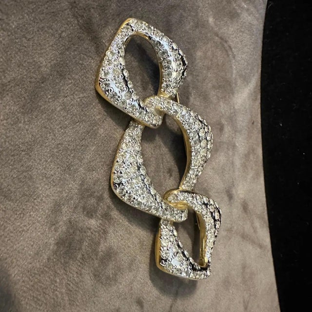 1990s Elegant Costume Jewelry Brooch by Yves Saint Laurent For Sale - Image 6 of 8