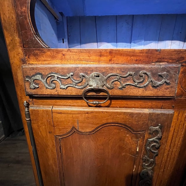 19th Century French Provincial Walnut Carved Open Display Cabinet Hutch For Sale In Portland, ME - Image 6 of 16