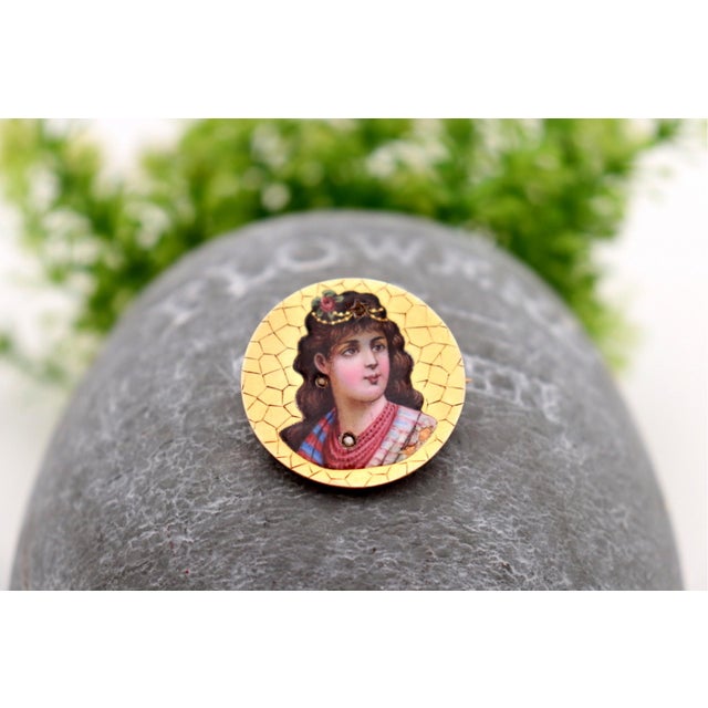 Gold Brooch with Grid and Enamel Lady Figure For Sale - Image 6 of 6