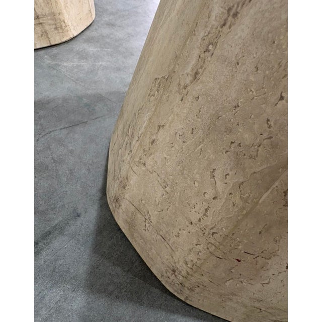 Modernist Side Tables by La Rosa Milano in Travertine and Brass, 1970s For Sale - Image 10 of 13