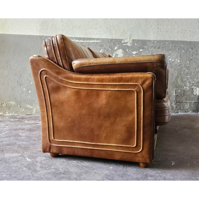 Splendid and elegant 3-seater sofa made of fine leather by Roche Bobois in the late 1980s. Excellent overall condition,...