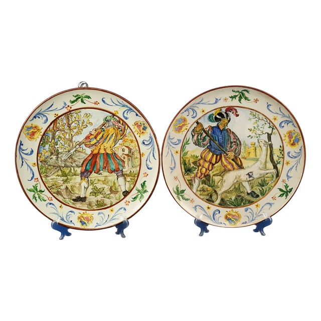 Large Neo-Renaissance Ceramic Plates, 1930, Set of 2 For Sale