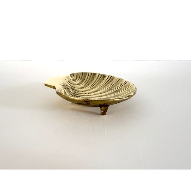 Mid Century Footed Solid Brass Shell Catchall - Glo-Mar Artworks For Sale In Houston - Image 6 of 10