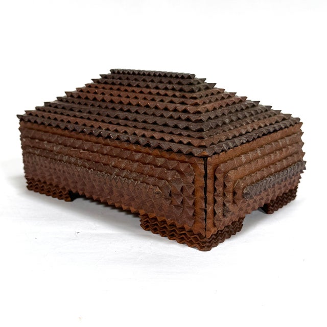 Antique Tramp Art Lidded and Footed Box For Sale - Image 9 of 10