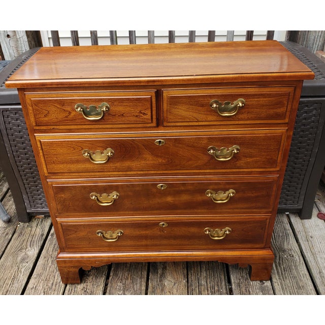 Vintage Statton Trutype Americana Oxford Cherry Dresser Chest For Sale - Image 11 of 11