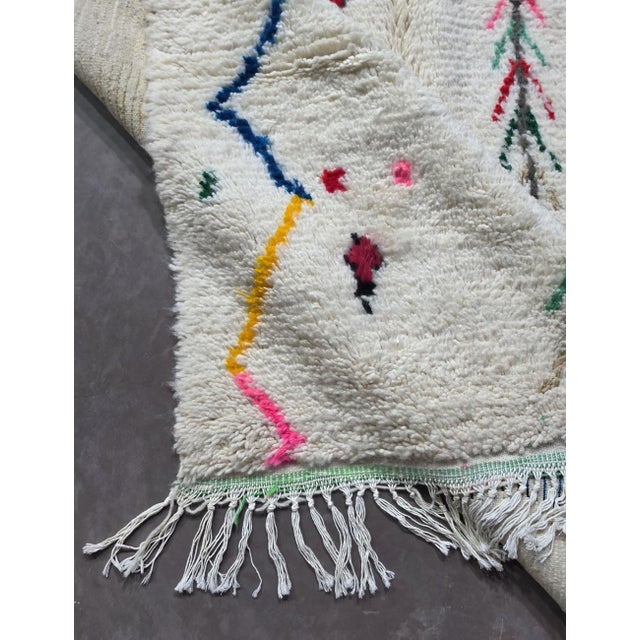 2020s Moroccan Azilal Wool Rug - 9.5 X 6.3 Ft For Sale - Image 5 of 8