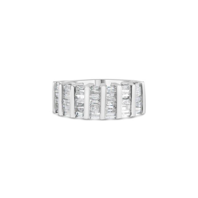 Contemporary .925 Sterling Silver 1.0 Cttw Baguette Cut Diamond Vertical Channel Fluted Multi-Row Unisex Fashion Wedding Ring (H-I Color, I1-I2 Clarity) Size 7.25 For Sale - Image 3 of 7
