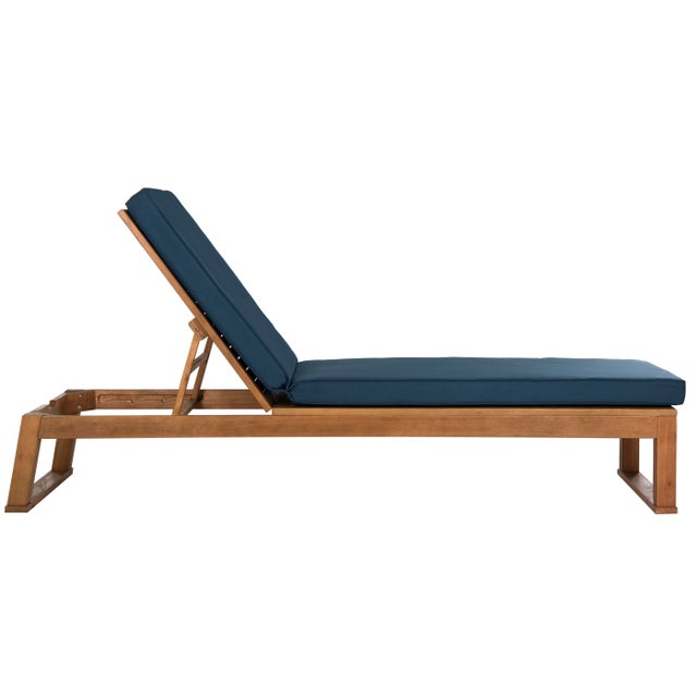 The cosmopolitan lifestyle of Ibiza’s jetsetters was the inspiration for this modern sun lounger. Crafted with natural...