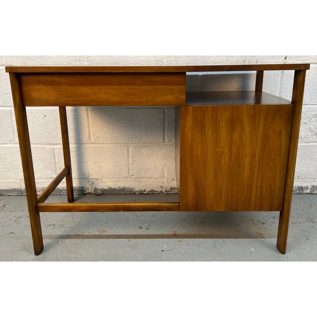 Wood Mid-Century Writing Desk by Dale Ford for John Widdicomb For Sale - Image 7 of 12