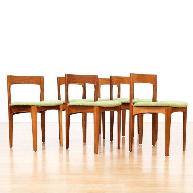 Mid-Century Modern Set of Six Mid 20th Century Teak Mid Century Dining Chairs For Sale - Image 3 of 9