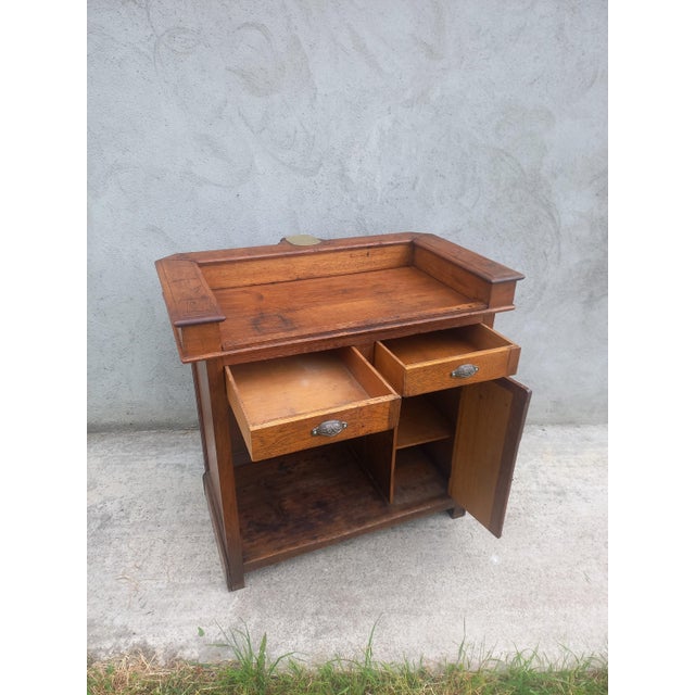 Vintage Trade Counter in Oak, 1890s For Sale - Image 15 of 18