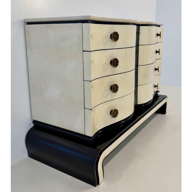 Art Deco Chest of Drawers in Parchment and Black Lacquer by Osvaldo Borsani for Borsani, 1940s For Sale - Image 6 of 15