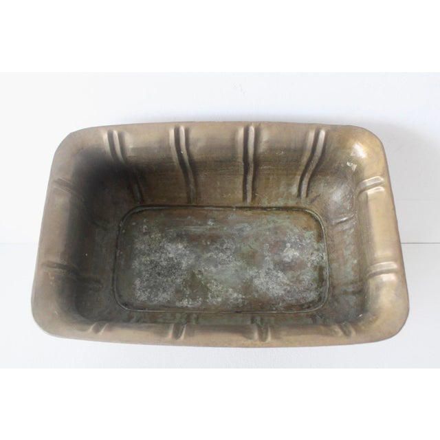 Handcrafted Italian Rectangular Hammered Brass Planter Jardiniere Curved Edging Ball Feet Details Vintage Mid-Century For Sale - Image 10 of 13