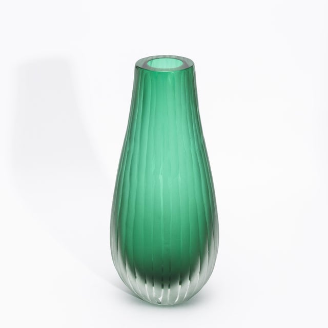Hand-Blown Murano Surpreme Vase in Emerald Green Tall For Sale In Los Angeles - Image 6 of 12