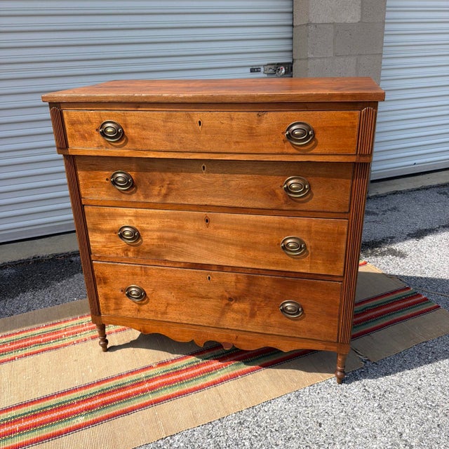 Antique Walnut Sheraton Chest of Drawers, Circa 1810-1820, Western Pennsylvania For Sale - Image 16 of 18