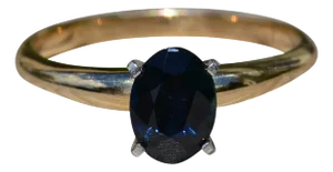 The Rascamono: Ladies Two Tone Solitaire Engagement Style Ring set with 1.06 CT Sapphire
