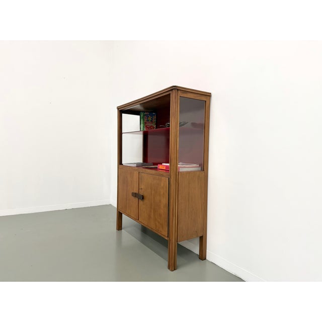 Brazilian Modernist Bookcase in Red Lacquered Wood, 1950s For Sale - Image 14 of 18