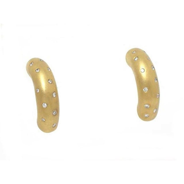 Mid 20th Century Curved Diamond Bar 18k Yellow Gold Earrings For Sale - Image 4 of 4