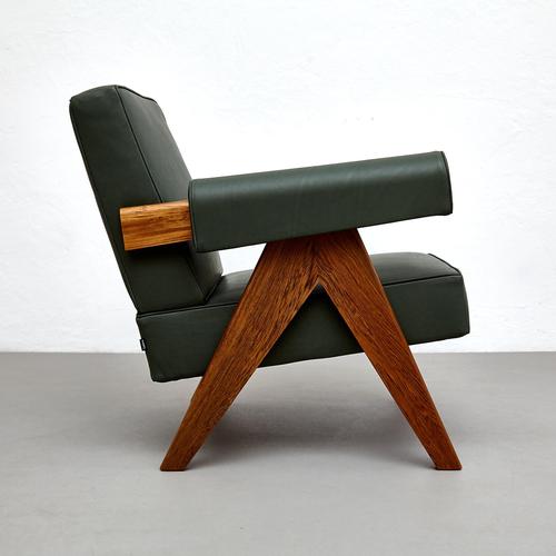 053 Capitol Complex Armchair in Teak and Green Leather by Pierre Jeanneret for Cassina For Sale - Image 10 of 16