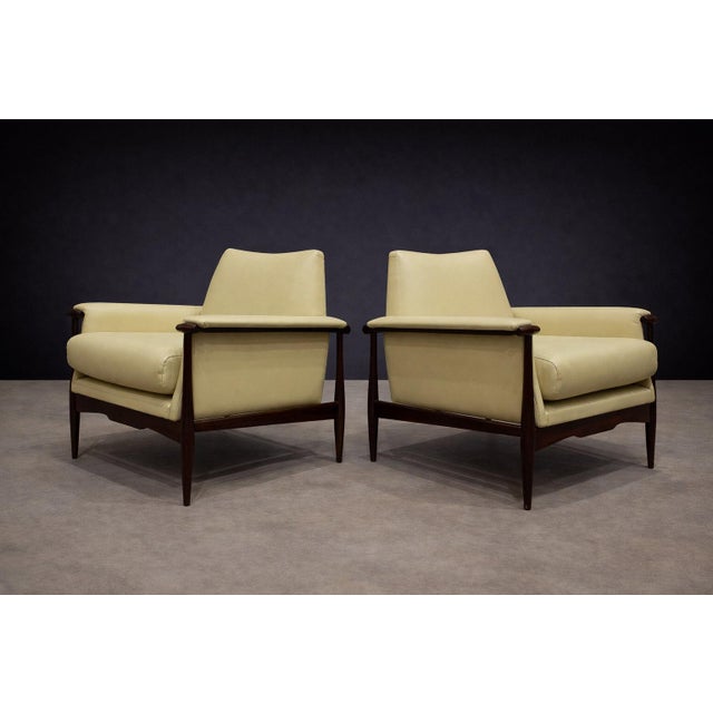 Pair of Brazilian Modern Armchairs in Rosewood and Leather, Liceu De Artes E Ofícios, 1960s For Sale - Image 12 of 13